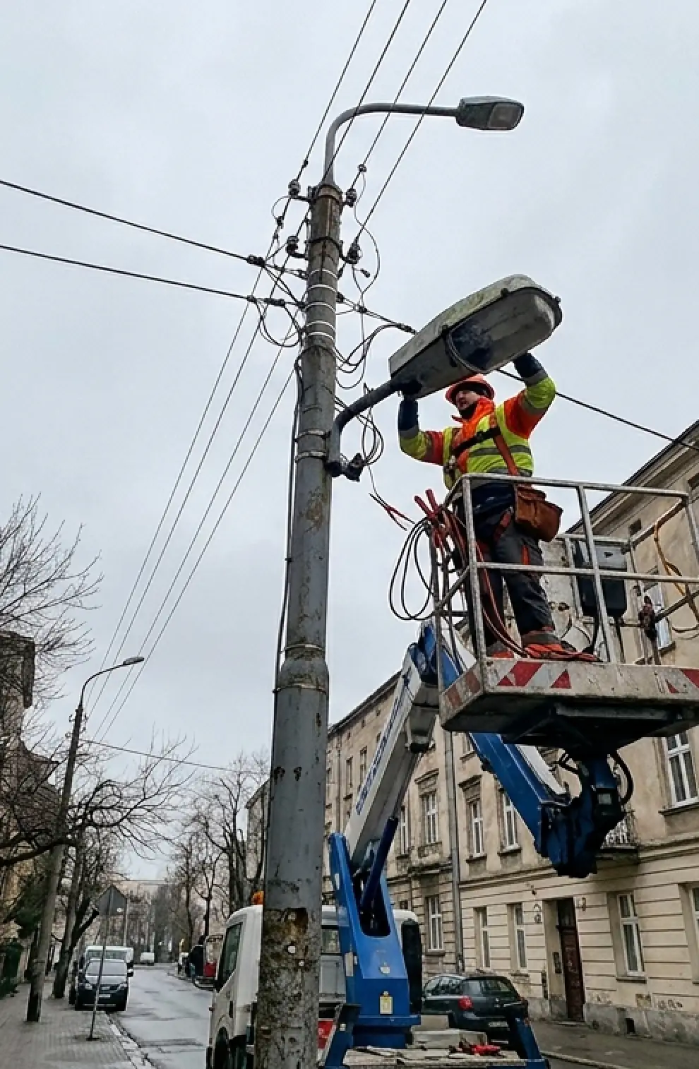 Wymiana i naprawa oświetlenia ulicznego